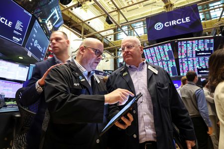 Wall Street : Wall Street soutenue par l'emploi US et les espoirs sur le commerce