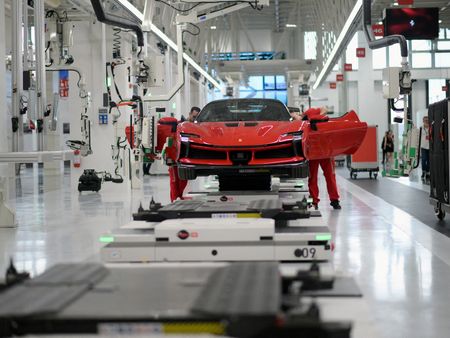 Marché : Ferrari reporte son deuxième modèle de VE à au moins 2028 avec la faible demande-sources