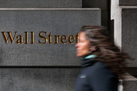 Wall Street : Wall Street ouvre en hausse avec les semi-conducteurs