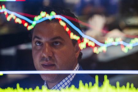 Wall Street : Wall Street ouvre en baisse avec l'incertitude sur la politique commerciale