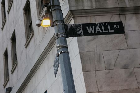 Wall Street : Wall Street en ordre dispersé avec l'incertitude sur les droits de douane