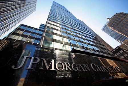 Marché : JP Morgan relève ses prévisions de revenus nets d’intérêts après un solide deuxième trimest