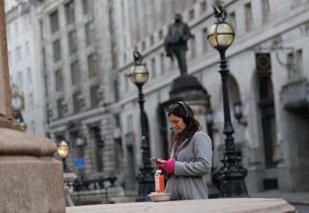 Marché : Grande-Bretagne: Les salaires progressent de 5,0% sur les trois mois à fin mai