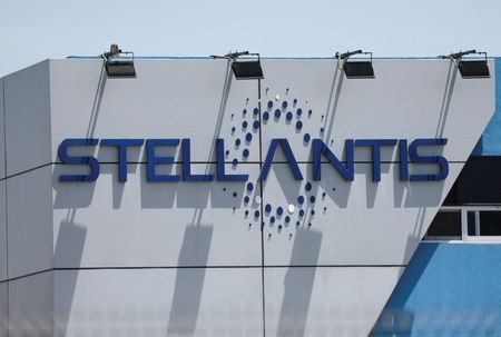 Stellantis s'attend à une perte nette de 2,3 milliards d'euros au S1