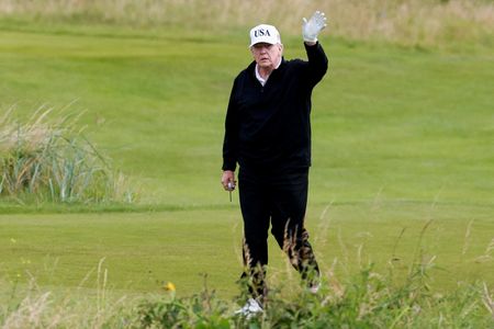 Marché : Rencontre Von der Leyen-Trump pour avancer vers un accord commercial UE-USA