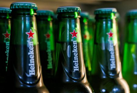 Heineken-Bénéfice supérieur aux attentes au S1, objectifs confirmés
