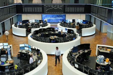 Marché : L'Europe finit dans le vert avec les résultats financiers et avant la Fed