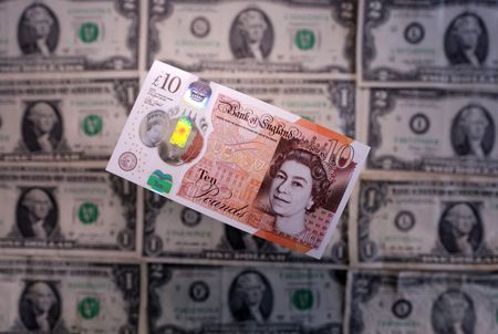 Marché : GB: L'économie ralentit moins vite que prévu au T2