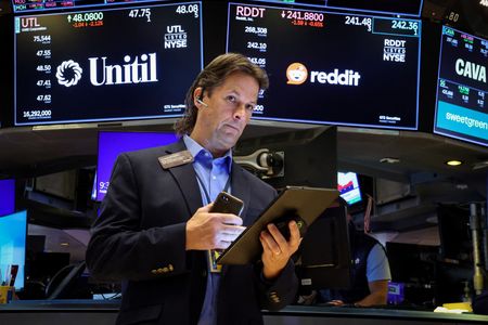Wall Street : Wall Street ouvre dans le rouge avant Jackson Hole