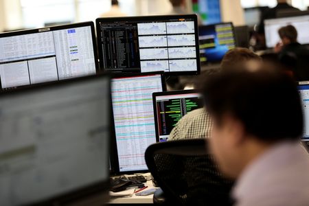 Europe : L'Europe ouvre en baisse, le CAC 40 dans le rouge avec le risque de chute du gouvernement B