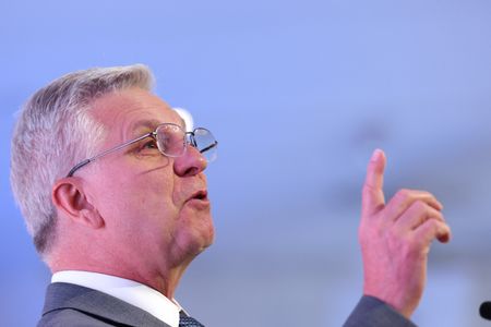 Marché : Etats-Unis: Waller (Fed) favorable à plusieurs baisses de taux en 6 mois, dès septembre