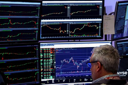 Wall Street : Wall Street ouvre en hausse, baisse des taux toujours attendue malgré l'inflation US