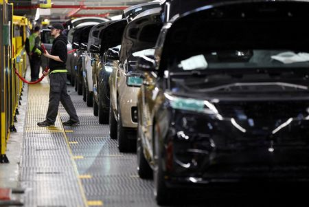 Marché : Grande-Bretagne: Léger ralentissement de la croissance des salaires sur les trois mois à ju
