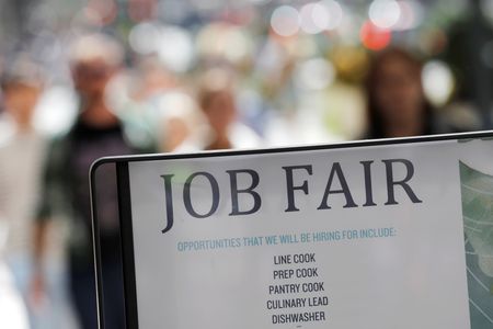 Marché : États-Unis: Hausse plus forte que prévu des offres d'emploi en août, selon Jolts