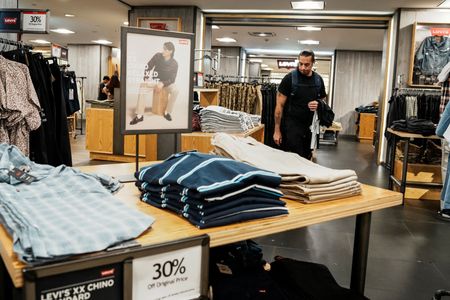 Marché : États-Unis: Légère dégradation du moral des ménages en octobre, selon l'Université du Michi