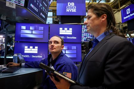 Wall Street : Wall Street ouvre dans le vert, l'attention sur la Fed et l'IA