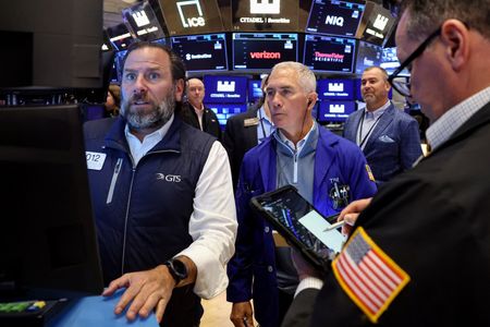 Wall Street : Wall St dans le désordre, les valeurs tech plombent le Nasdaq