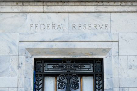 Marché : Gestion: Prudence sur l'indépendance de la Fed et les grandes capitalisations pour 2026, se