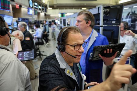 Wall Street : Wall Street en manque de boussole croit à une baisse de taux d'intérêt