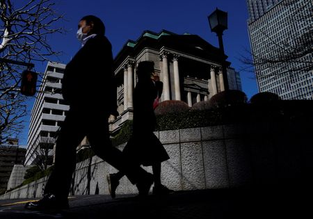 Marché : Japon: Le gouverneur de la BoJ ouvre la porte à une hausse des taux en décembre