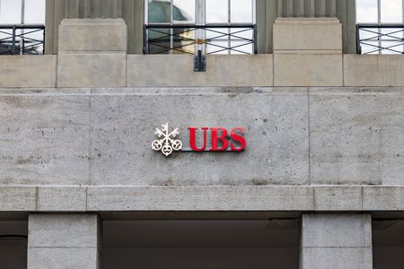 Marché : UBS: Des élus suisses proposent un compromis sur les fonds propres, le titre à un plus haut