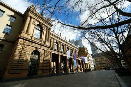 Marché : L'Europe clôture en ordre dispersé, les valeurs de la défense au plus haut