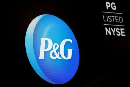Procter & Gamble: Bénéfice par action meilleur que prévu au T2 mais objectifs abaissés