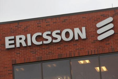 Marché : Ericsson-Le bénéfice dépasse les attentes au T4, rachat d'actions prévu de €1,4 md