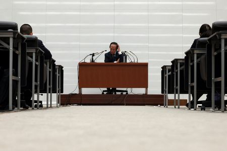 Marché : Japon-La BoJ laisse ses taux inchangés, relève ses prévisions de croissance