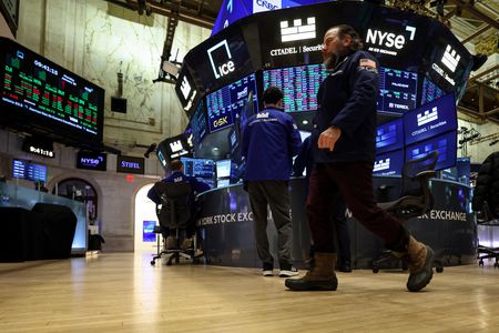 Wall Street : Wall Street ouvre dans le désordre après une avalanche de résultats