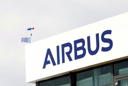 Marché : Airbus va lancer une campagne commerciale pour une version plus grande de l'A220, selon des