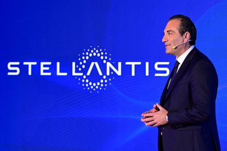 La création de Stellantis garde tout son sens pour les années à venir, selon le DG