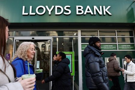 Marché : Grande-Bretagne: Lloyds enquête sur un bug qui a rendu visibles les transactions des client