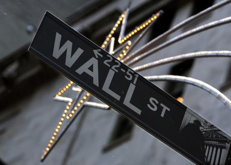 Wall Street : Wall Street ouvre en légère hausse, la Fed se réunit avec la guerre en toile de fond