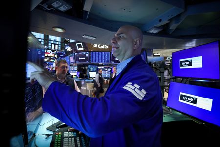 Wall Street : Wall Street finit en nette baisse avec les turbulences au Moyen-Orient