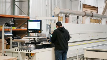 Marché : Etats-Unis: L'activité manufacturière progresse en mars, les délais de livraison s'allongen