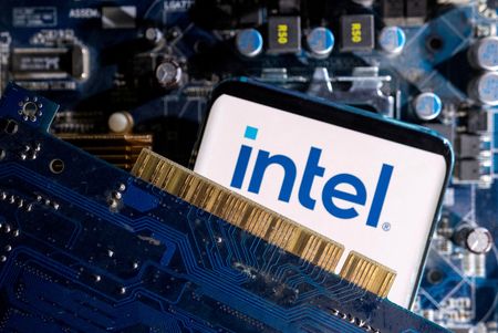 Marché : Intel s'envole à un niveau record, la demande pour l'IA ne ralentit pas