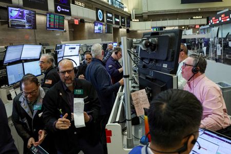 Wall Street : Wall Street finit en hausse, la géopolitique au second plan