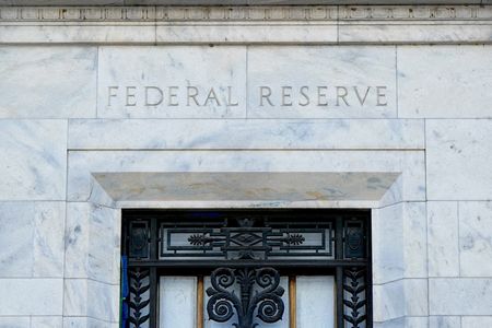 Marché : La Fed devrait renoncer à réduire ses taux en raison de la crise énergétique, disent les re
