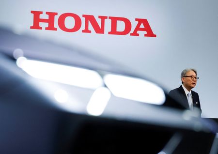 Marché : Honda enregistre sa première perte annuelle, charge de  mds liée aux VE