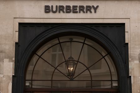 Marché : Burberry-Les ventes au 4e trimestre affectées par le ralentissement du tourisme lié à la gu