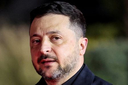 Marché : Zelensky accuse Moscou de visées offensives à partir de la Biélorussie