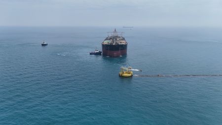 Marché : L'Irak a exporté en avril 10 mlns de barils de pétrole par Ormuz