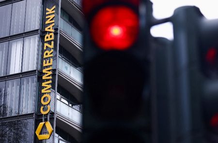 Marché : Commerzbank rejette officiellement l'offre d'UniCredit