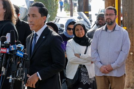Marché : États-Unis: Fusillade devant une mosquée de San Diego, cinq morts dont deux suspects