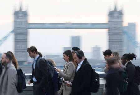 Marché : Grande-Bretagne: Les salaires ont augmenté de 3,4% au cours des trois premiers mois de 2026