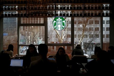 Marché : Le directeur de Starbucks Corée limogé après le tollé suscité par la promotion 