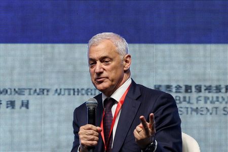 Marché : Le directeur général de StanChart présente ses excuses pour ses propos sur l'IA