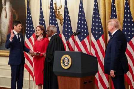 Marché : États-Unis: Le nouveau président de la Fed, Kevin Warsh, a prêté serment