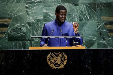 Marché : Sénégal-Le président limoge le PM Sonko, dissout le gouvernement